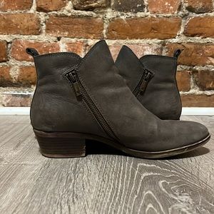 Size 7.5 Brown Lucky Brand Ankle Boot